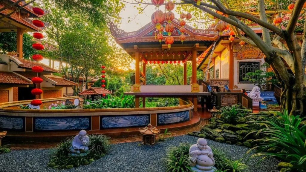 Nam Son Pagoda – Marble Mountains – Am Phu Cave – Lady Buddha Pagoda – Monkey Mountain